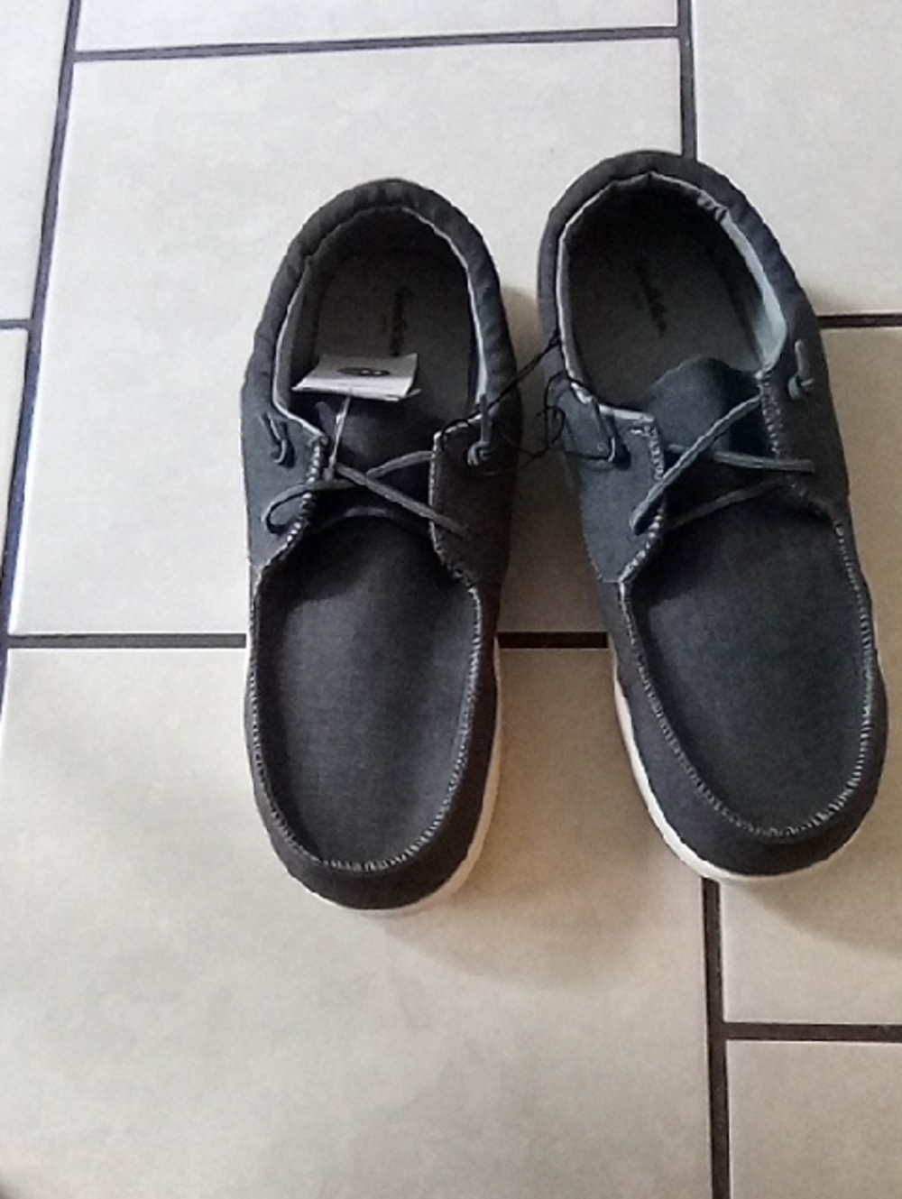 Men's Casual Boat Shoes in Charcoal Gray - Classic Lace-Up